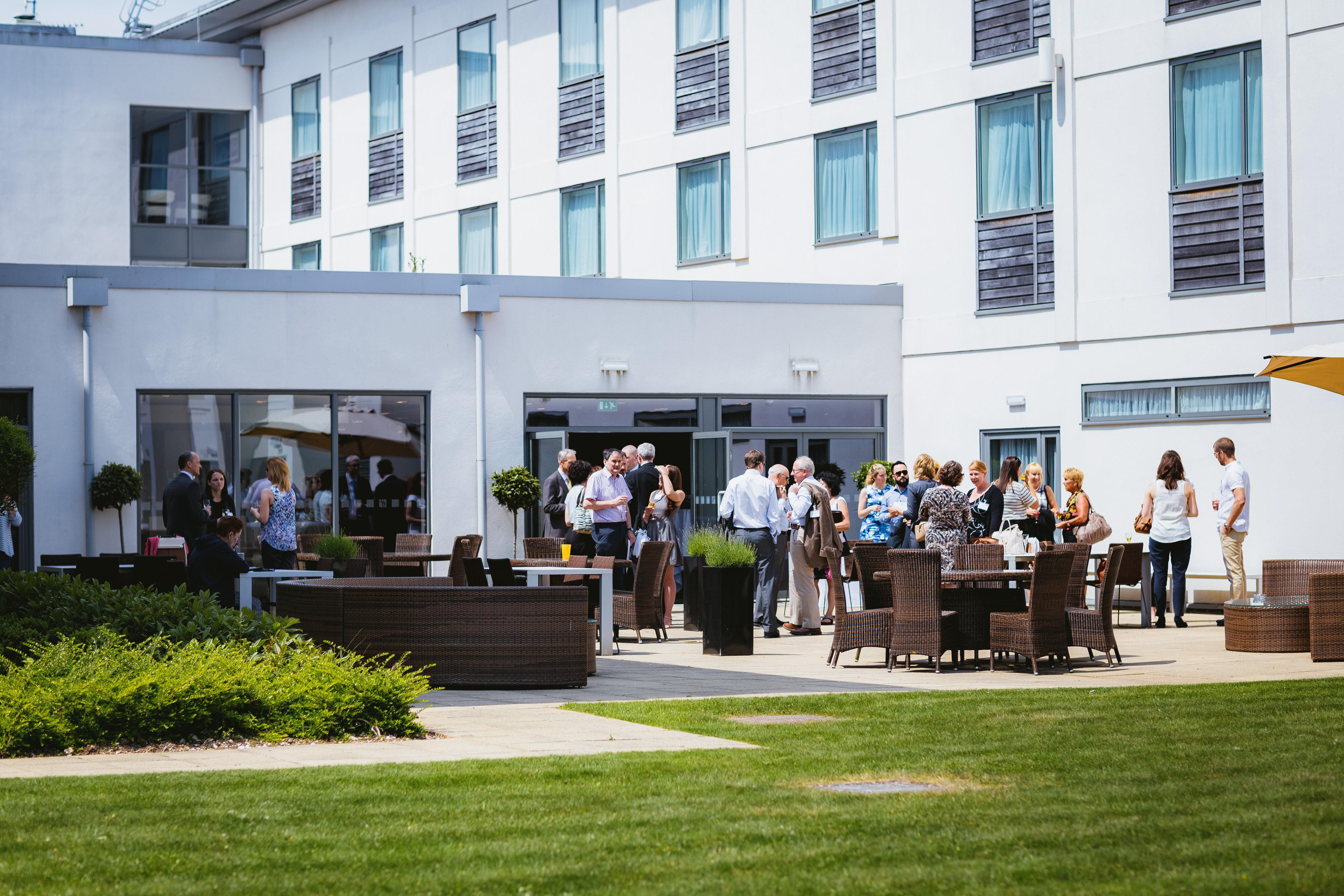 Holiday Inn Winchester, An Ihg Hotel Exterior foto