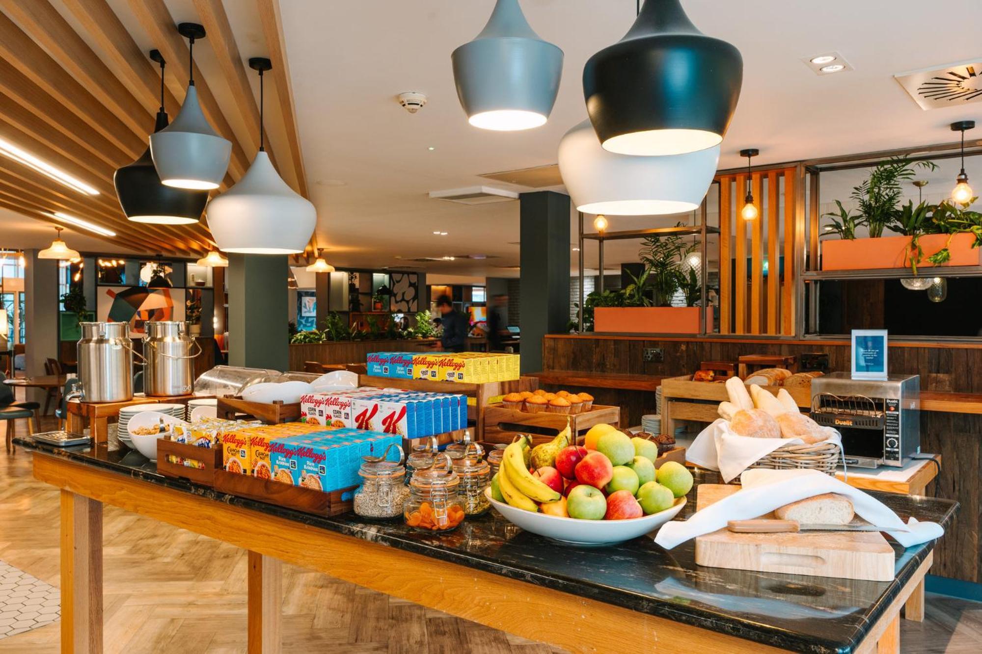 Voco Winchester Hotel & Spa By Ihg Exterior foto